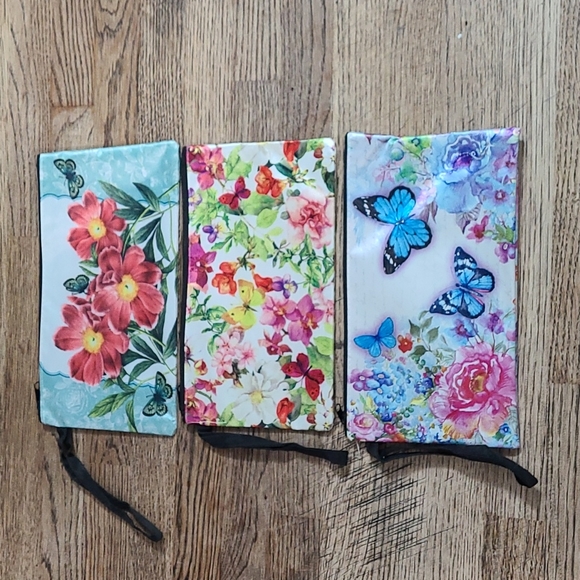 Makeup Bags - Picture 1 of 7